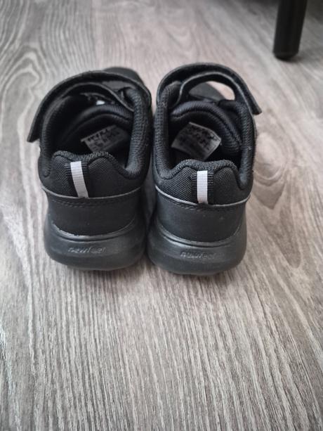 Tenisky, 31