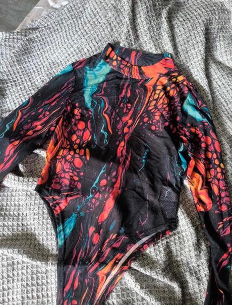 Dámské sexy body hodně vykrojené, xl