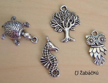 Kovový přívěsek sovička + kroužek,