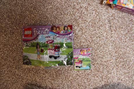 Lego friends 30396 stánek s mufiny, 