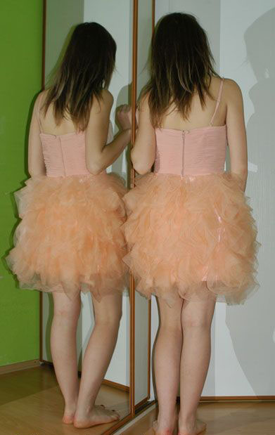 Společenské šaty s tylovou tutu sukní, 38