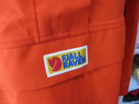 Dámská každodenní nepromokavá větrovka s kapucí, l