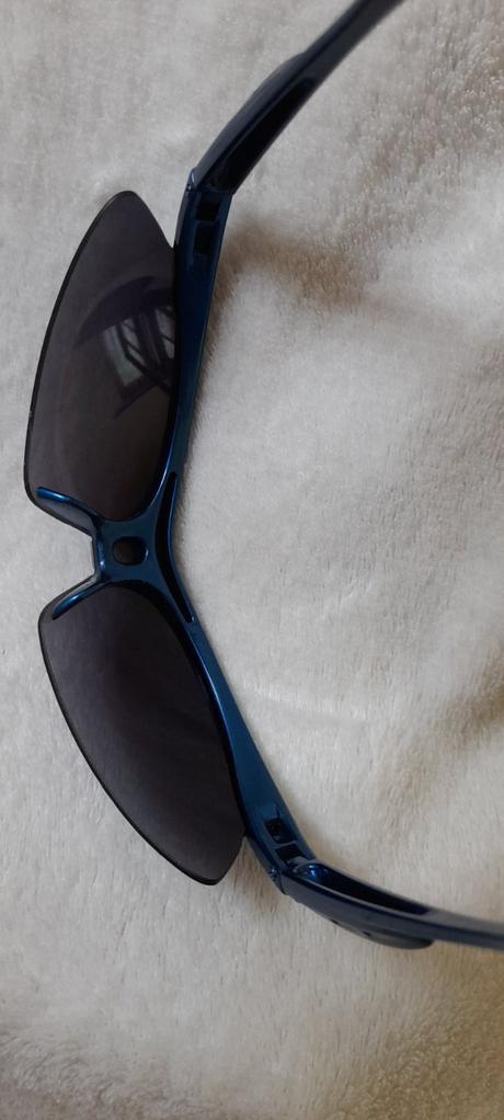 Pilot modré sportovní sluneční brýle, 