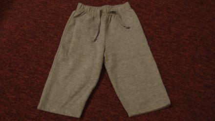 Šedé tepláky , 80