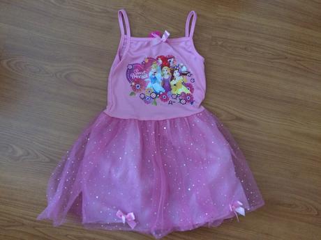 Růžové šaty s princeznami/karneval, zn. disney,
