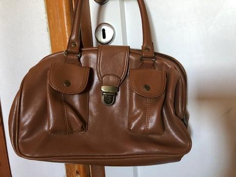 Taska konakove barvy mango, mango