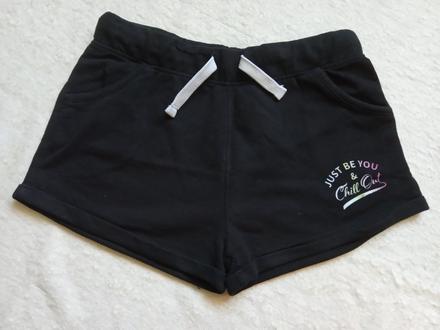 Kraťasy 10-12let, 146