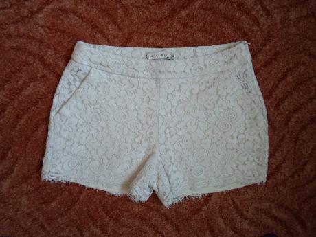 Bílé krajkové kraťasy kraťásky šortky, amisu,38