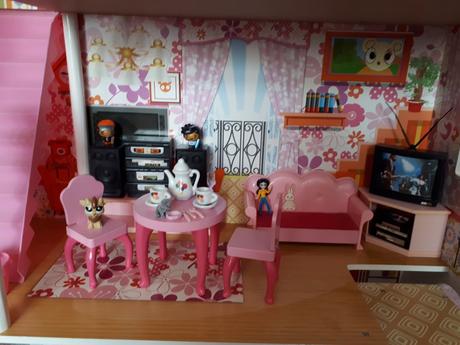 Dřevěný domeček pro panenky s vybavením - v.116cm, 