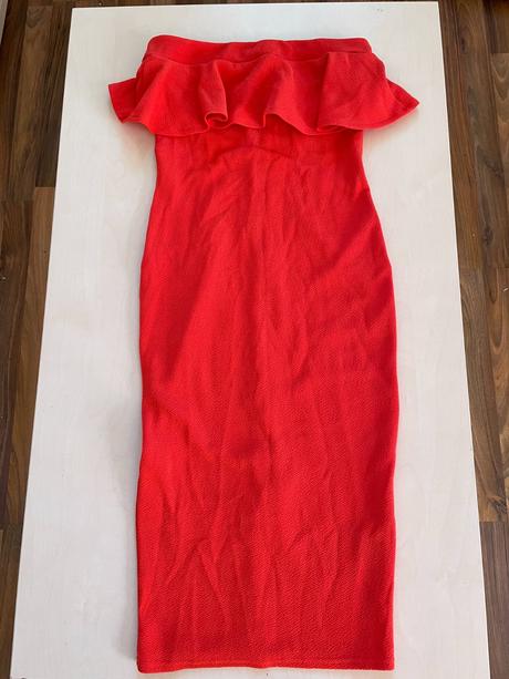 Šaty s volánem na prsa, vel m-s, asos, s