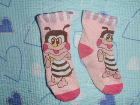 2x ponožky, s včeličkou, srdíčky, vel. cca 26-27, 92