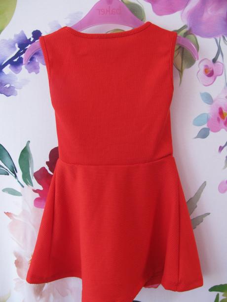 Červené letní elastické šaty v.86/92, 86