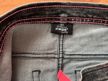 Džínové šortky, takko,164