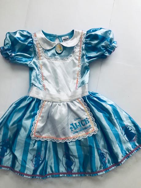 St3/ kostym alenka z říše divů - v.3/4 roky, 