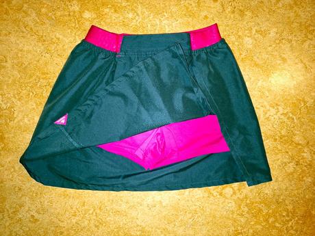 Sportovní sukně s kraťasy quechua vel. 152, quechua,152