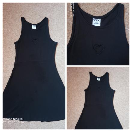 Šaty se srdíčkem zn."y.f.k." vel."134-140", 134