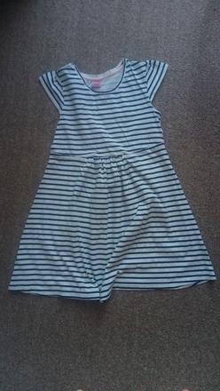 Letní pruhované šaty, 134