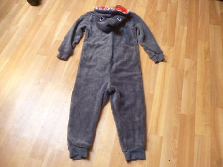 Hunatý overal žralok vel. 6-7 animal, 122