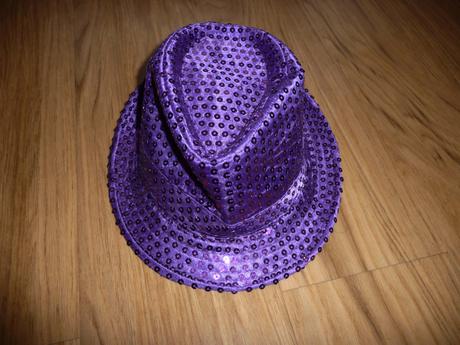 Fialový klobouk- čepice s flitry vel.52- 6-8let, 122