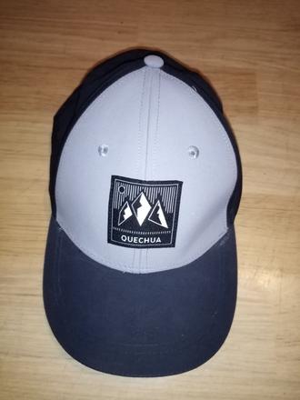 Kšiltovka, quechua