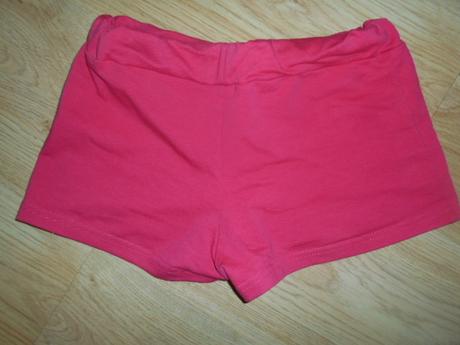 Dívčí,dámské šortky vel.s  158    2  kusy, 158