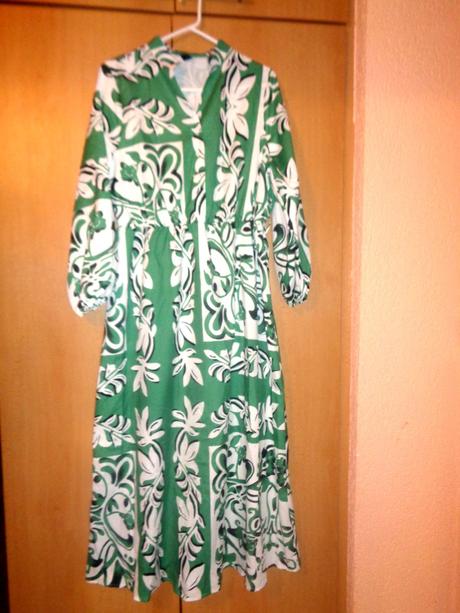 Krásné zelenobílé maxi šaty, xl