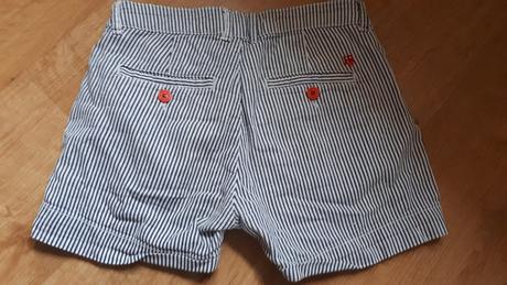 Peckovní pohodlné pruhované kraťasy šortky, 146