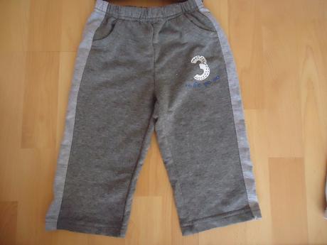 2 teplákové soupravy, 86