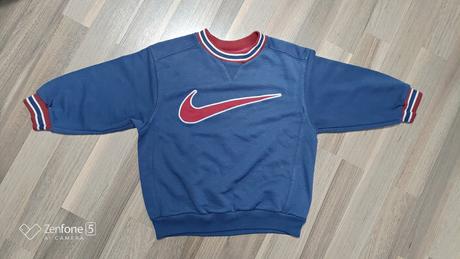 Mikina dvojčata, 104