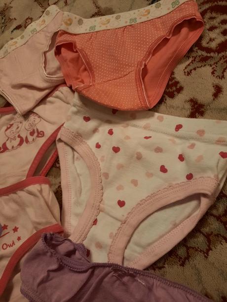 Dívčí kalhotky, 92