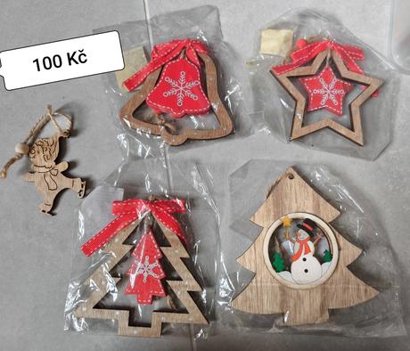 Dřevěné ozdoby na stromeček nové,