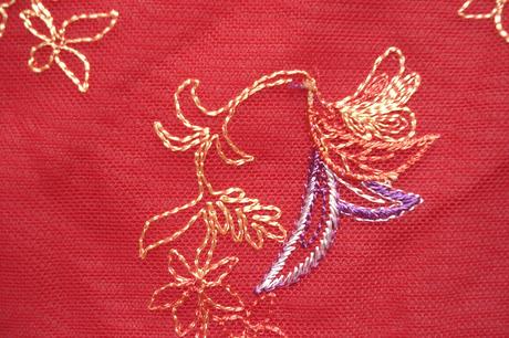 Košilka s výšivkou, miriale,l