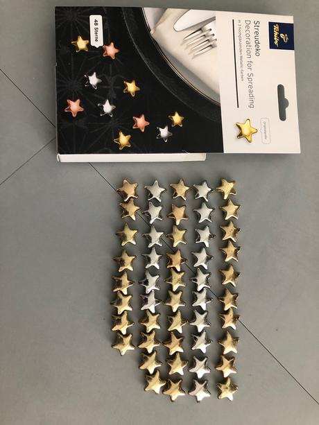 48 ks konfety hvězdy zlatá stříbrná dekorace metal, 