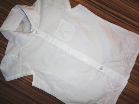 Krásná bílá halenka s vyšitými květy, tu,146