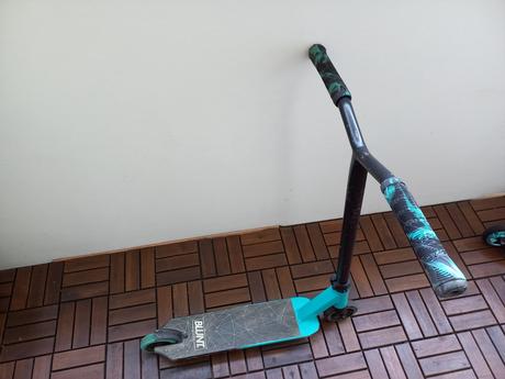 Freestyle koloběžka blunt one s3 teal,