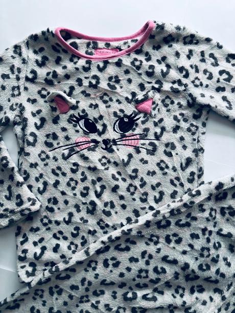 Ob/ pyžamo huňaté flecové - v.8/9 let, primark,134