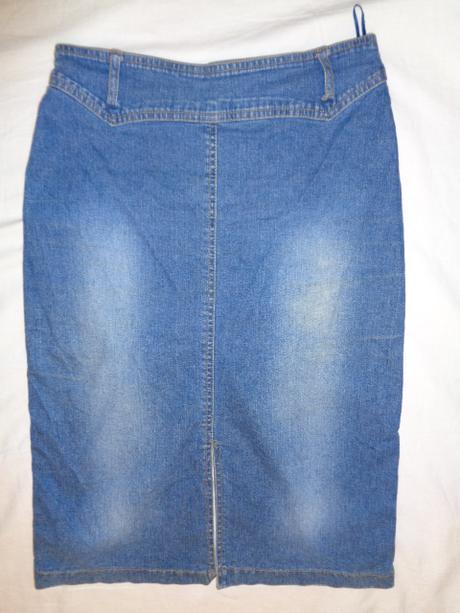 Krásná riflová delší sukně, 36