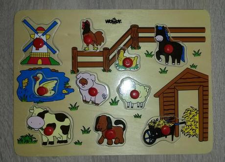 Dřevěná vkládací farma se zvířátky,