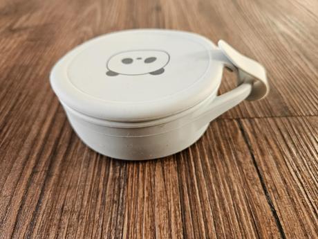 Šedý skládací silikonový hrnek na svačinu panda, 