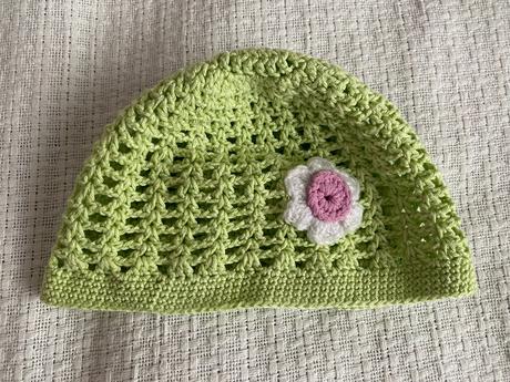 Háčkované čepice/klobouček/prasátko pepina 1-2r, 86