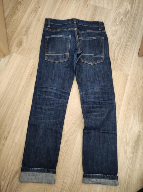 Džíny vel. 152, chapter young,152