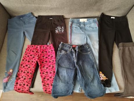 Balík oblečení holka 40ks,vel.122/128, 122–134