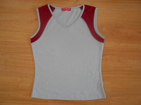 Dívčí trika vel.146/152/158    2  kusy, 146