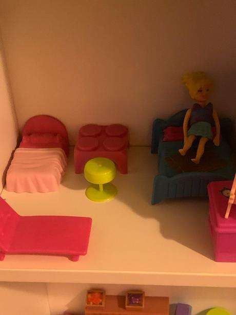 Drevená polička - domček, 