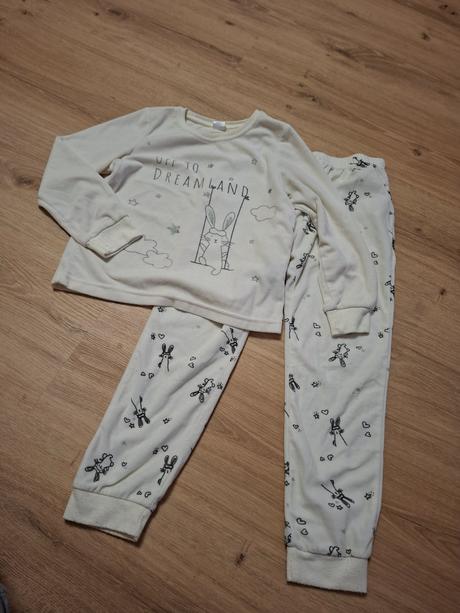 Teplé pyžamo s králíčkem, pepco,122