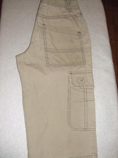 Šortky v dĺžke po kolená, 116