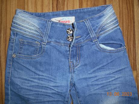 Dívčí rifle/džíny, 146