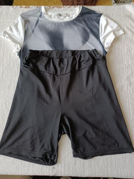 Souprava tričko a kraťasy shein, 38