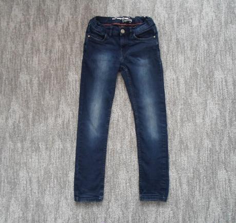 Modré kalhoty rifle džíny, chapter young,152