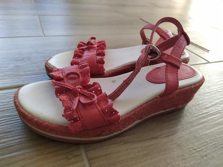 Korálové sandály na mírném klínku, agaxy,32